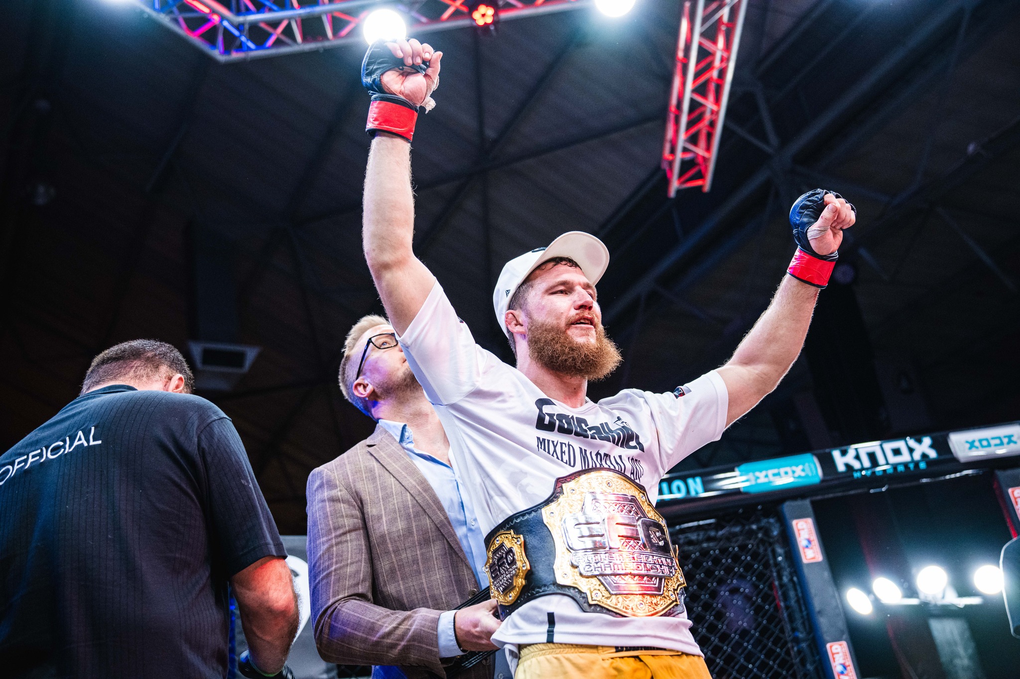 EFC 128 Oosthuizen crowned Interim Champion